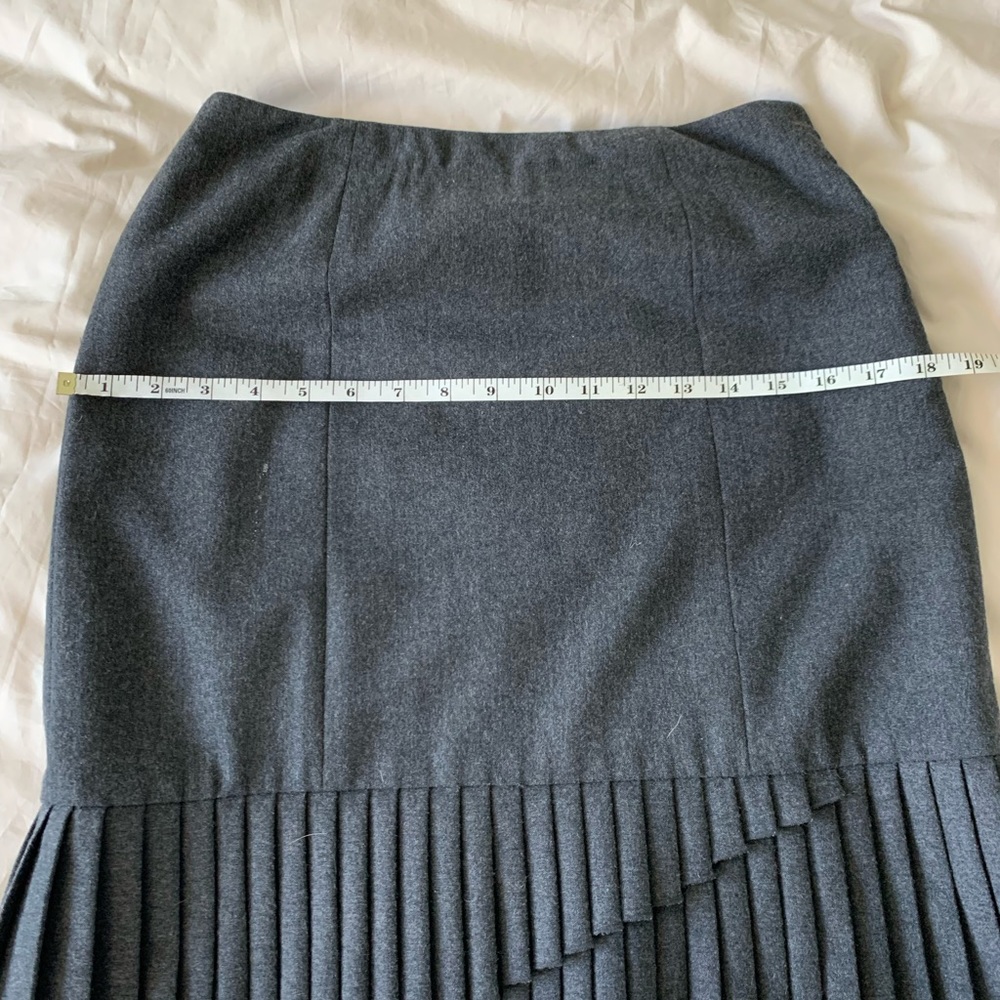 Wool Pleated Work Skirt - Picture 4 of 9